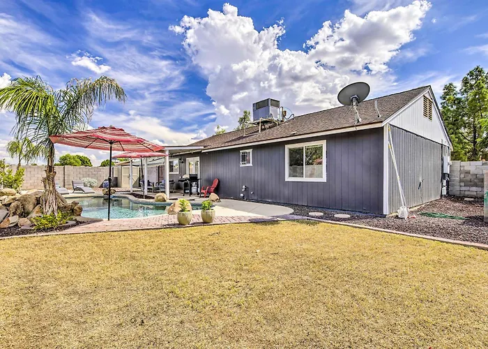 Sweet Desert Retreat
